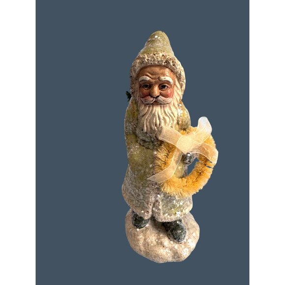 Folk Art Santa Figurine By Teena Flannery With Bottle Brush Wreath Unsigned - Picture 1 of 6